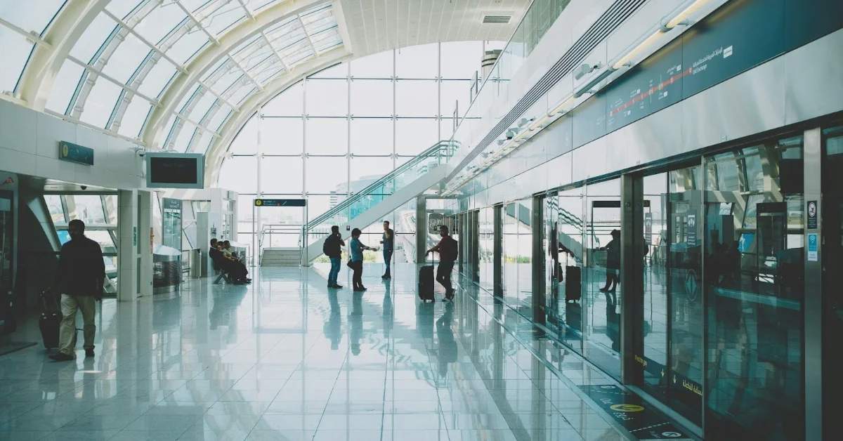 ایستگاه اتوبوس ترمینال ۲ فرودگاه دبی؛ دقیقاً کجاست؟