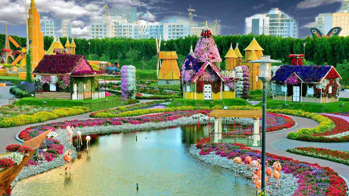 Price of entry ticket to Miracle Garden Dubai