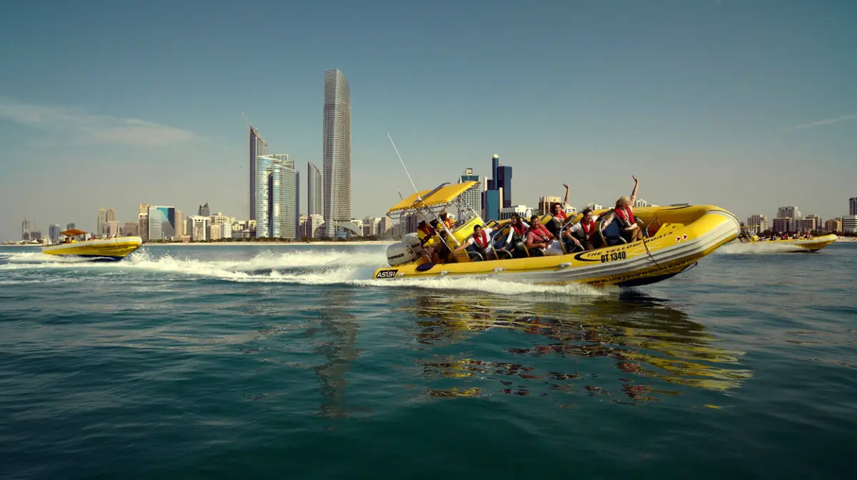 Various routes of the yellow boat in Dubai