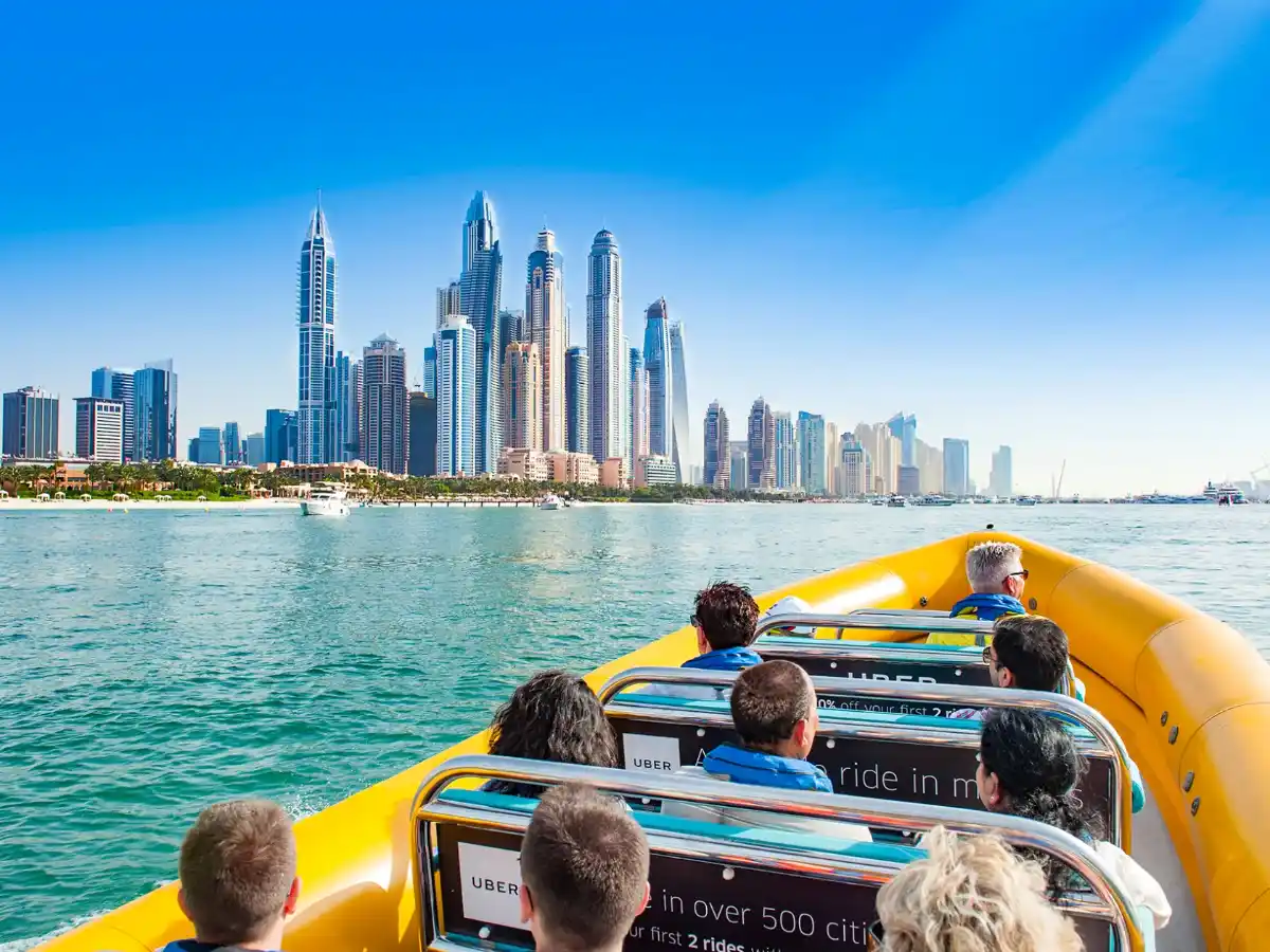 Conditions and rules for boarding the yellow boat