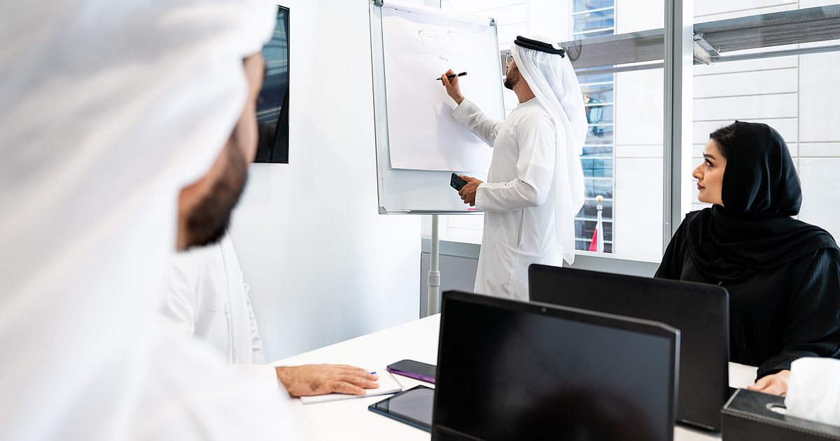 الشركات التي تضم 50 موظفا فأكثر أمام موعد 31 ديسمبر لتحقيق أهداف التوطين