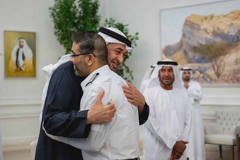 "الإمارات بلدكم": رسالة الشيخ محمد لطاقم طيران فلاي دبي