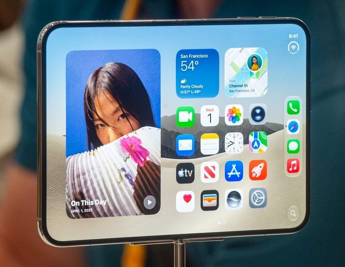 Apple Opens iPhone Duo Pre-Orders in the UAE